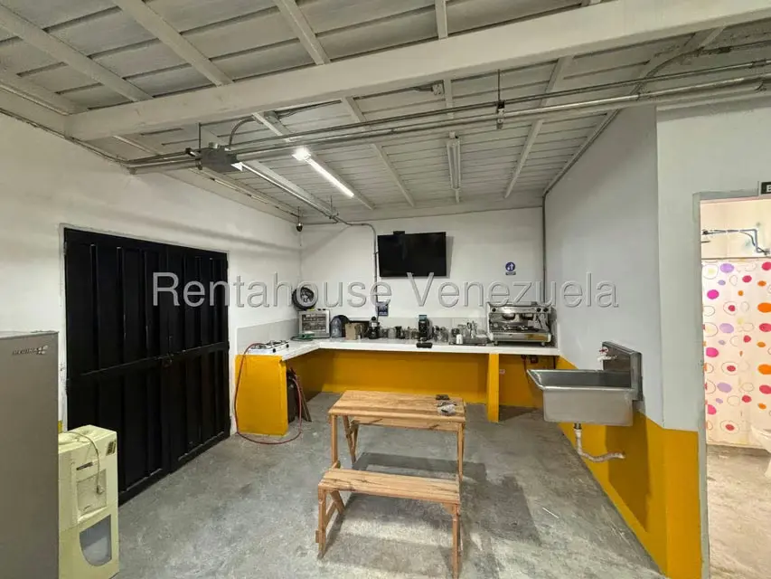 Galpon - Deposito en Venta en La Union, Distrito Metropolitano - 35