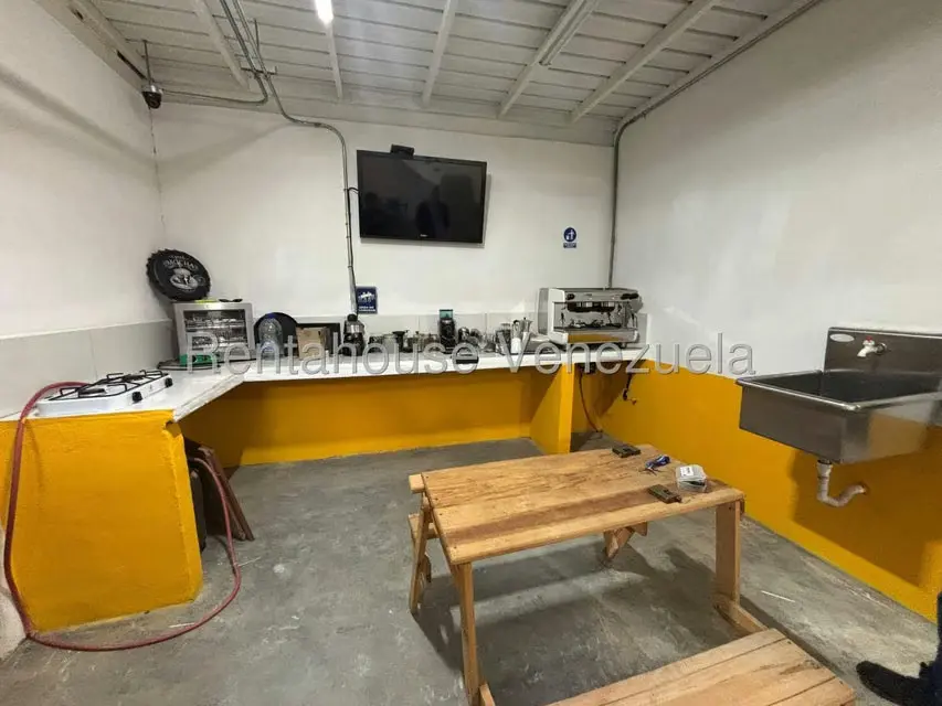 Galpon - Deposito en Venta en La Union, Distrito Metropolitano - 36