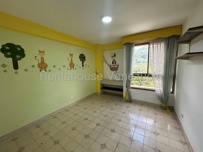 Apartamento (1 Nivel) en Alquiler en La Boyera, Distrito Metropolitano - 11