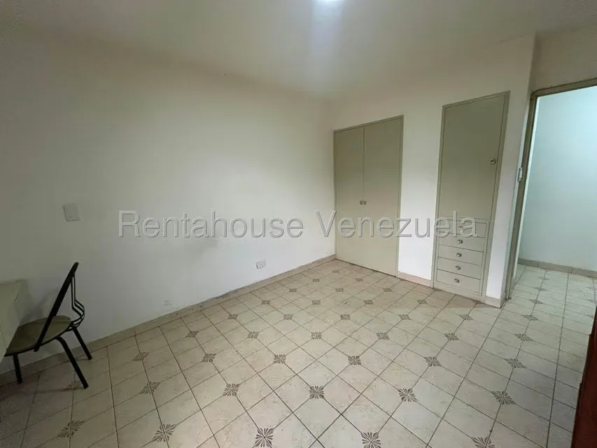 Apartamento (1 Nivel) en Alquiler en La Boyera, Distrito Metropolitano - 15