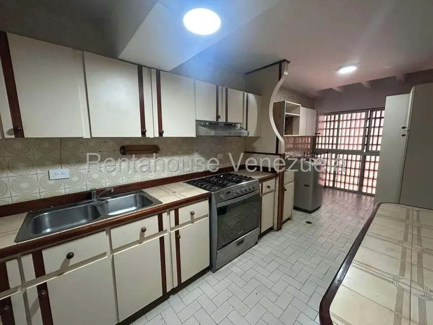 Apartamento (1 Nivel) en Alquiler en La Boyera, Distrito Metropolitano - 7