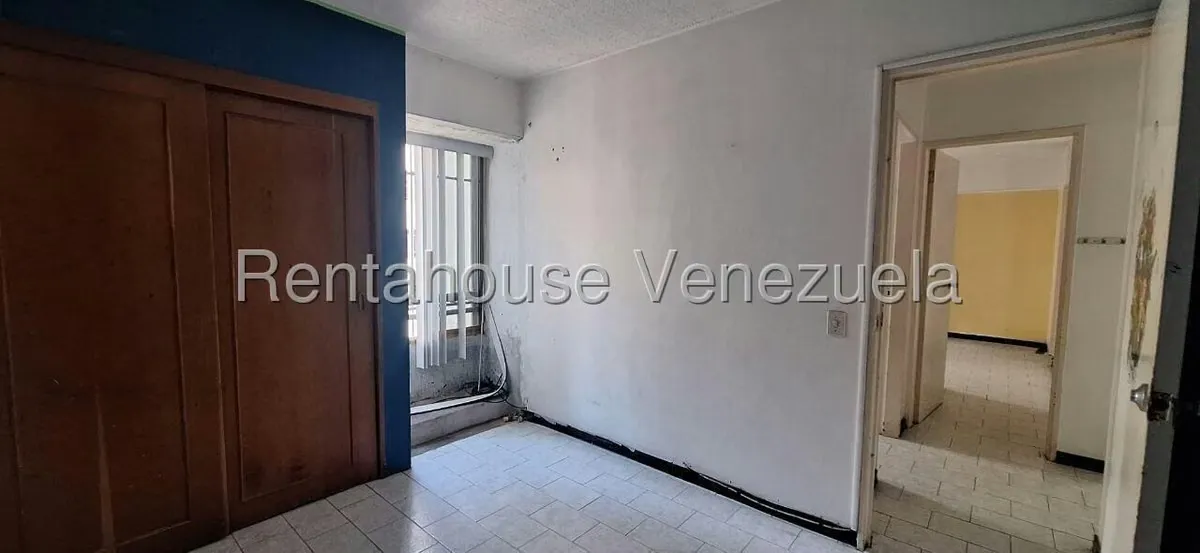 Apartamento (1 Nivel) en Alquiler en El Paraiso, Distrito Metropolitano - 17