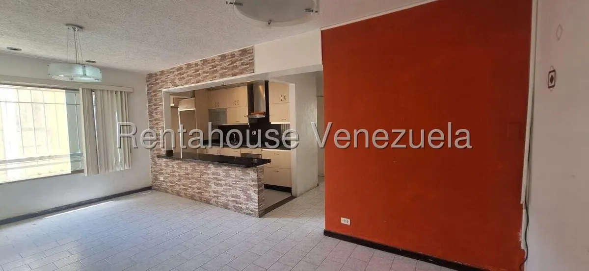 Apartamento (1 Nivel) en Alquiler en El Paraiso, Distrito Metropolitano - 4