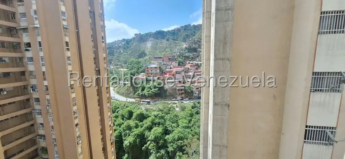 Apartamento (1 Nivel) en Alquiler en El Paraiso, Distrito Metropolitano - 7