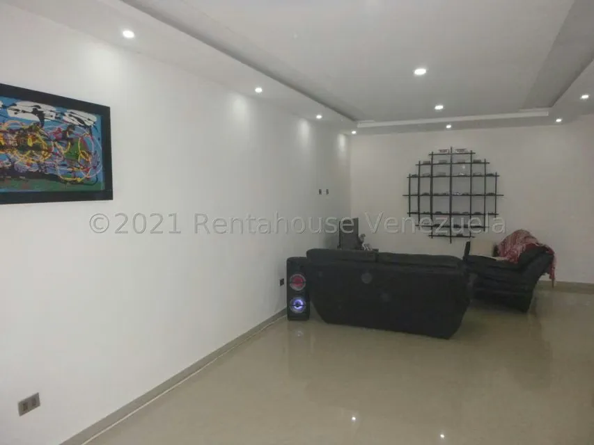 Casa (Duplex) en Venta en Club de Campo, Miranda - 7