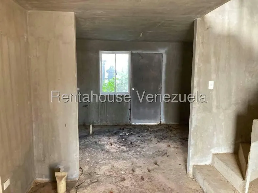 Townhouse (1 Nivel) en Venta en Camino de la Lagunita, Zulia - 2