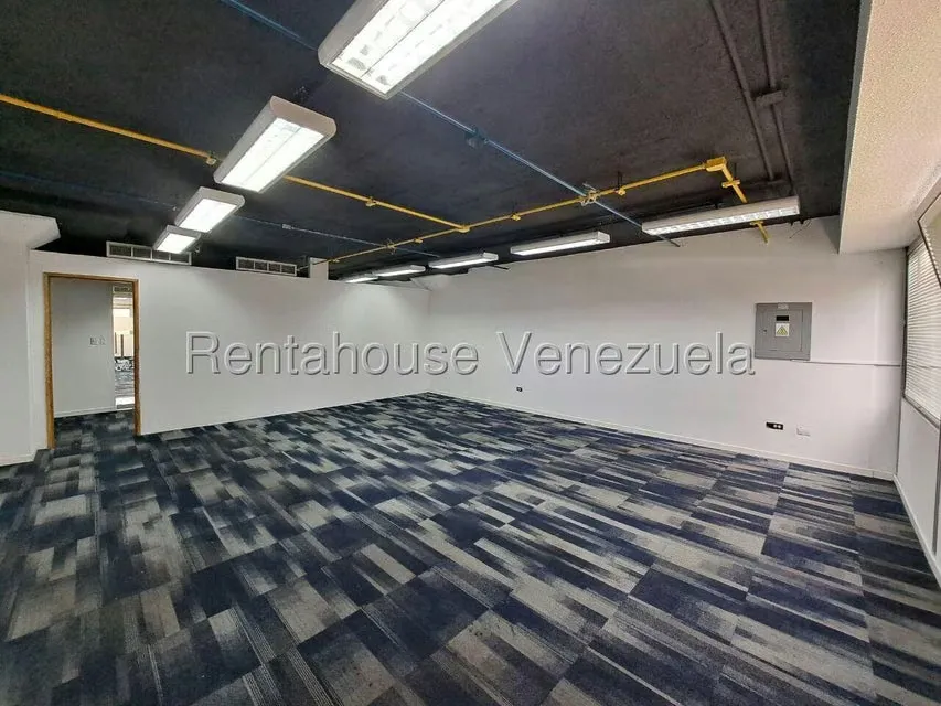 Oficina en Alquiler en Los Ruices, Distrito Metropolitano - 12