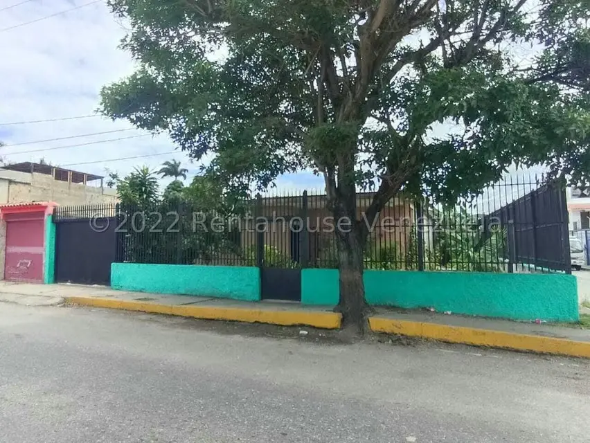 Casa (1 Nivel) en Venta en Parroquia Concepcion, Lara - 28