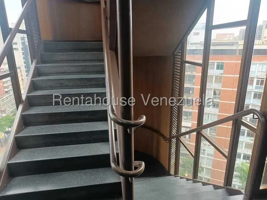 Oficina en Alquiler en Campo Alegre, Distrito Metropolitano - 18
