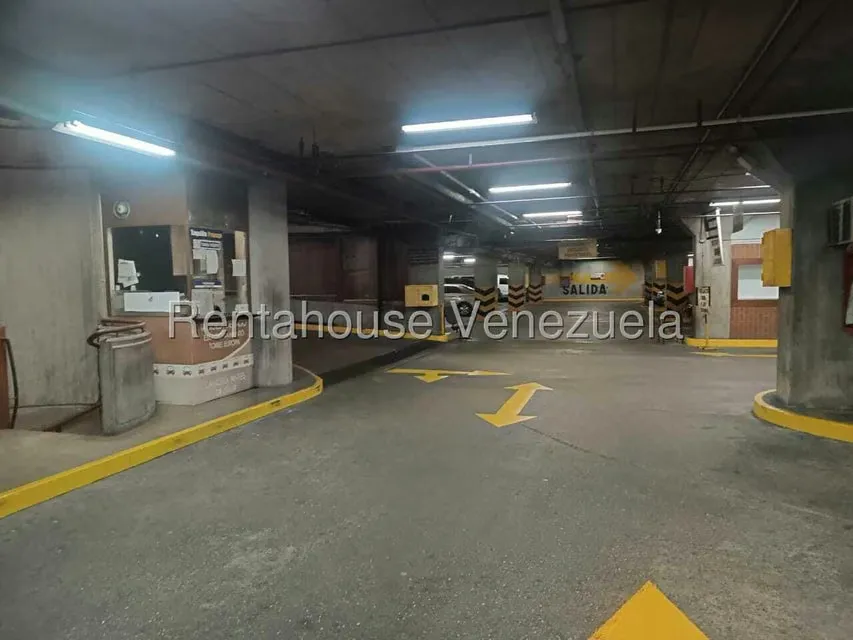 Oficina en Alquiler en Campo Alegre, Distrito Metropolitano - 22