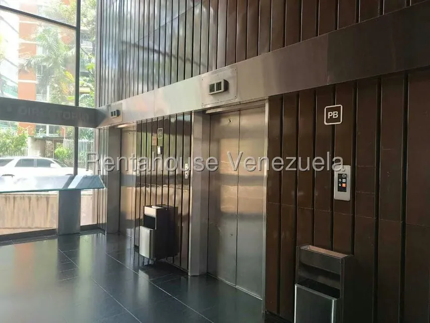 Oficina en Alquiler en Campo Alegre, Distrito Metropolitano - 3