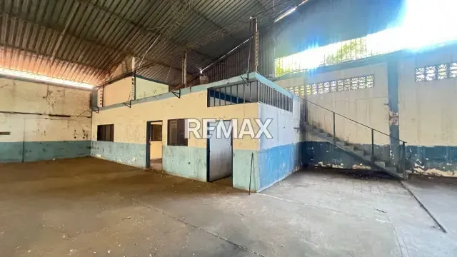 Galpon en Ureña - 9