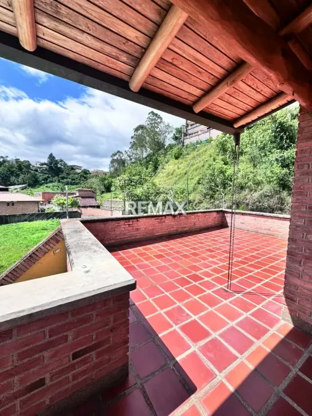 CASA EN VENTA - URB. ALTO HATILLO - 20