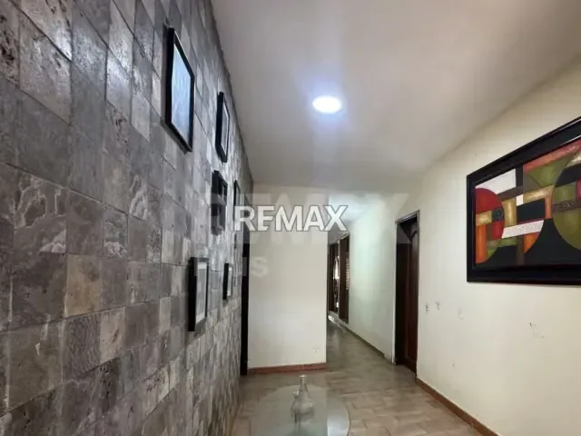 CASA EN VENTA EN LA URBANIZACIÓN LA ROTARIA - 8