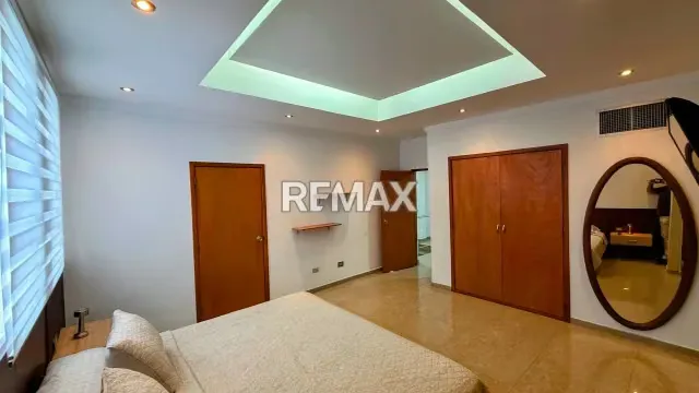 TOWNHOUSE EN ALQUILER EN CIUDAD OJEDA - 9