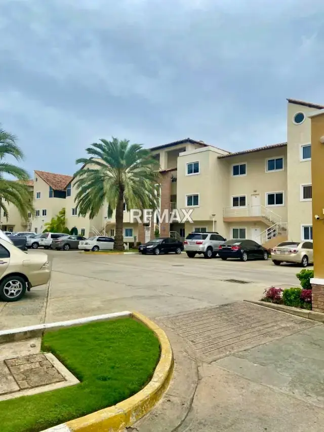 Apartamento con acceso a la Playa Los Canales