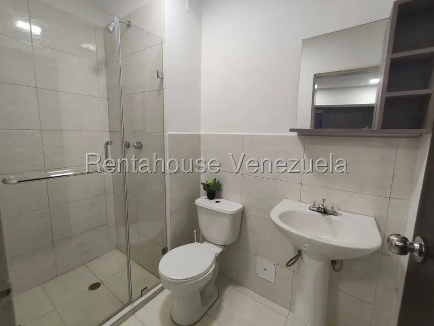 Apartamento (1 Nivel) en Venta en Triangulo del Este, Lara - 13