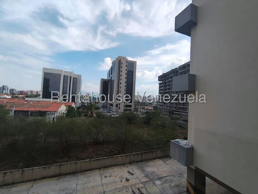 Apartamento (1 Nivel) en Venta en Triangulo del Este, Lara - 15