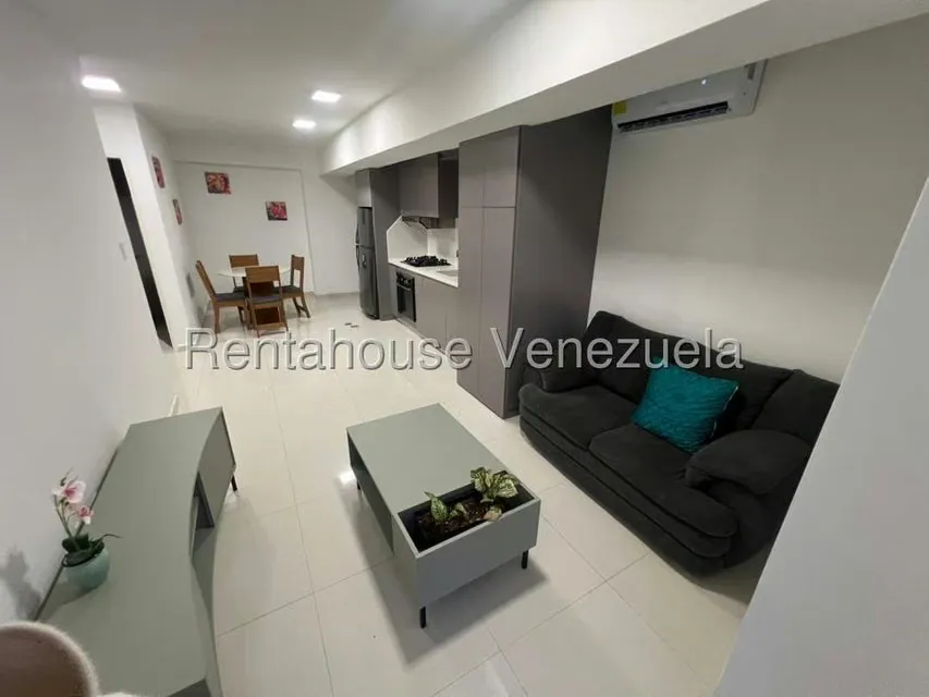 Apartamento (1 Nivel) en Venta en Triangulo del Este, Lara - 16