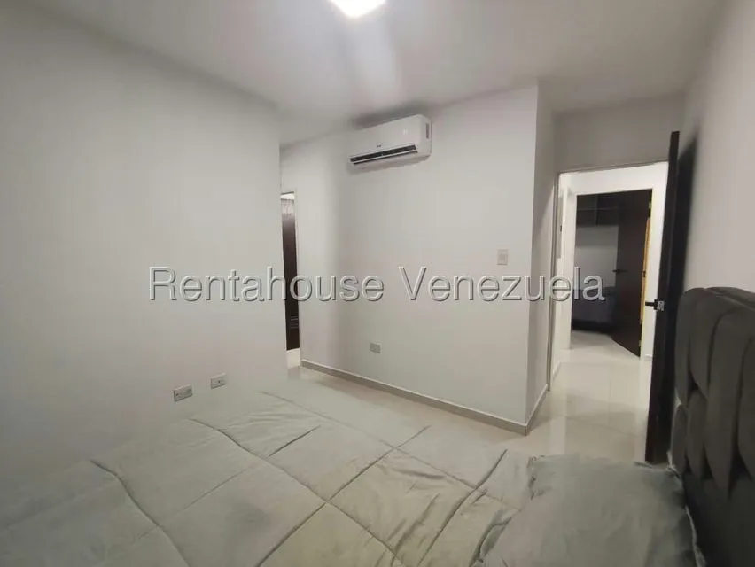 Apartamento (1 Nivel) en Venta en Triangulo del Este, Lara - 17