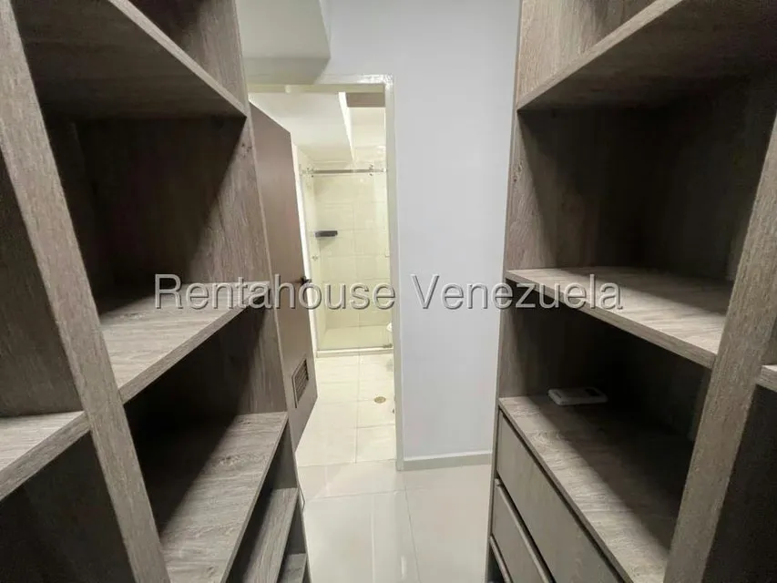 Apartamento (1 Nivel) en Venta en Triangulo del Este, Lara - 18