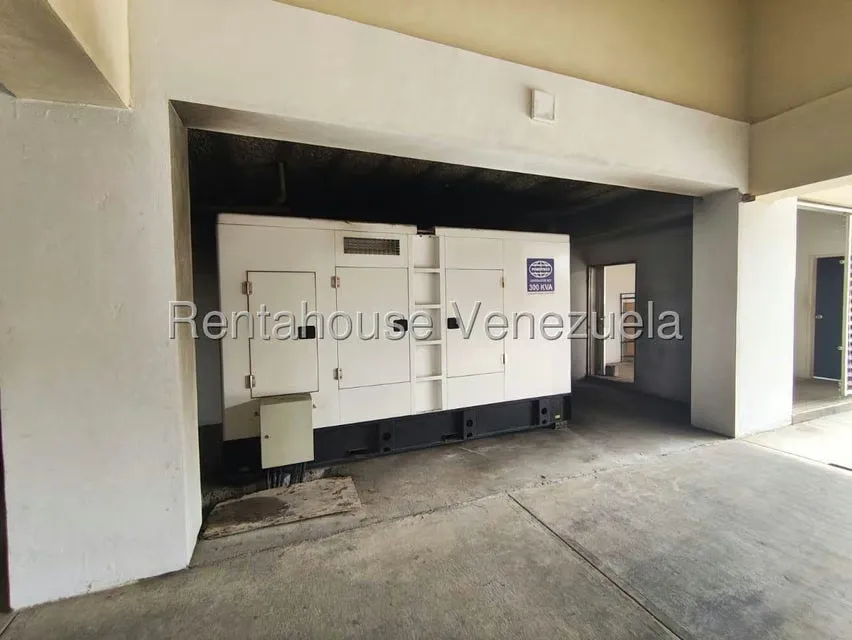 Apartamento (1 Nivel) en Venta en Triangulo del Este, Lara - 31