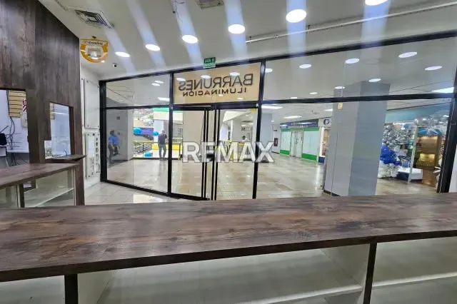 Alquiler de Local Comercial Metrocenter, Capitolio - 9