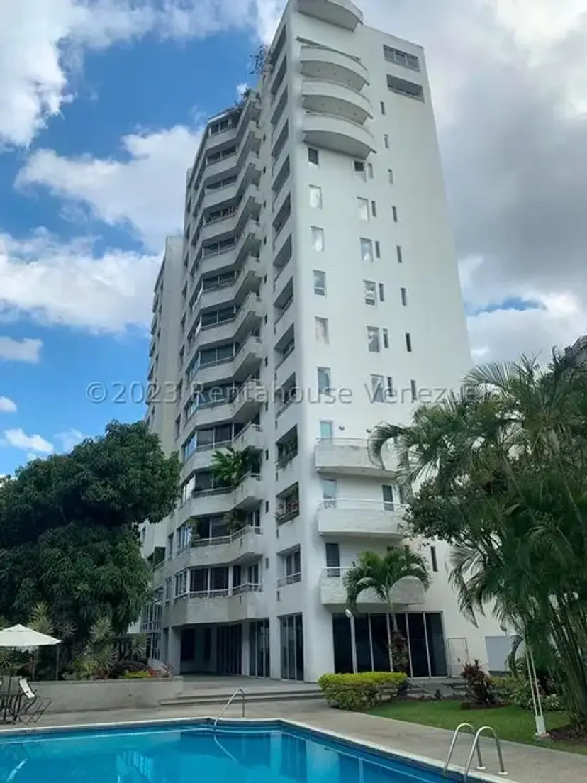 Apartamento (Duplex) en Alquiler en La Florida, Distrito Metropolitano