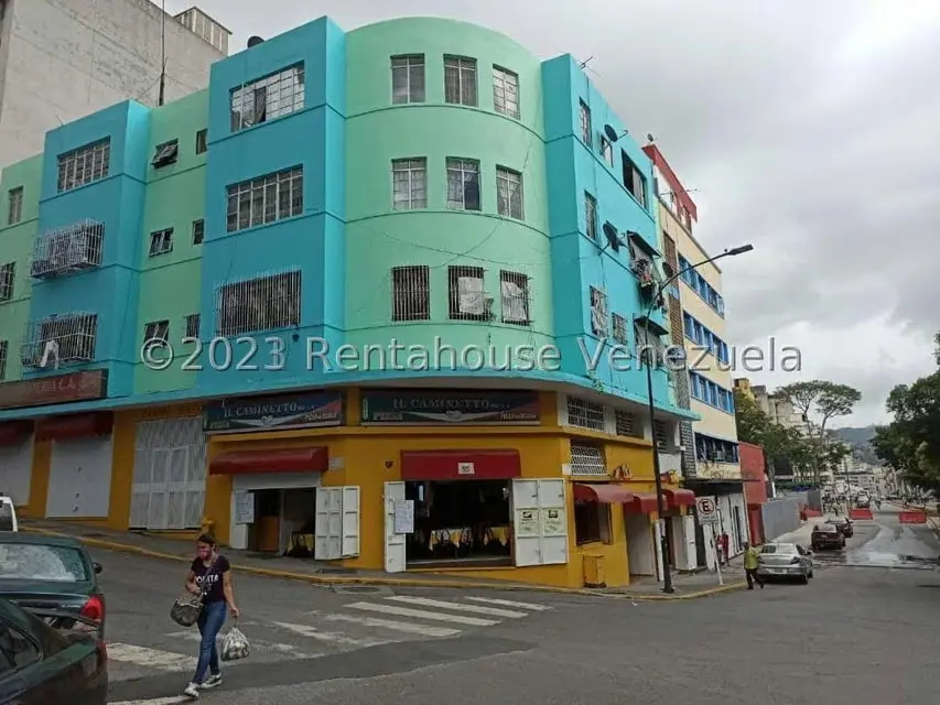 Edificio en Venta en Parroquia Catedral, Distrito Metropolitano - 2