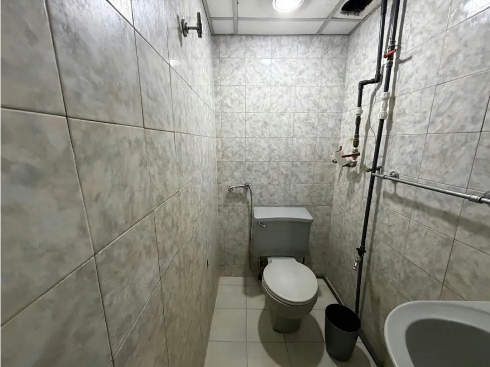 Vendo alquilo local 52m2 Chacao Avenida Guaicaipuro - 7
