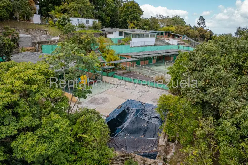 Terreno (Comercial) en Venta en Oripoto, Distrito Metropolitano - 12