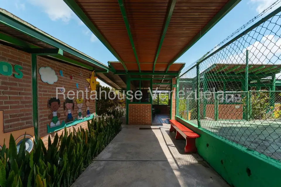 Terreno (Comercial) en Venta en Oripoto, Distrito Metropolitano - 33