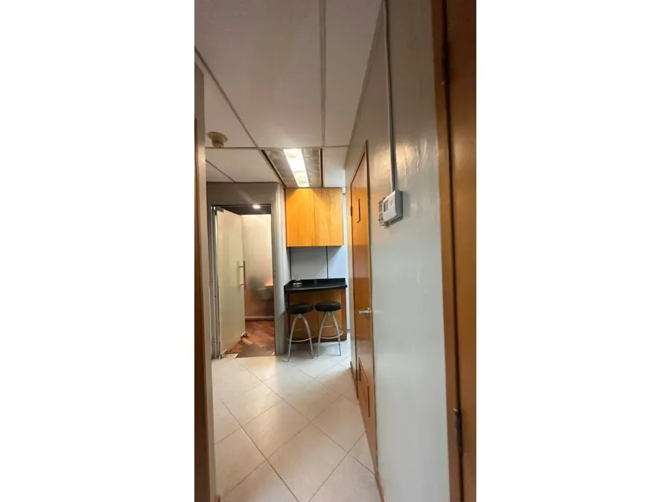 Vendo/alquilo oficina 90m2 Torre Financiera Bello Monte 0409 - 19