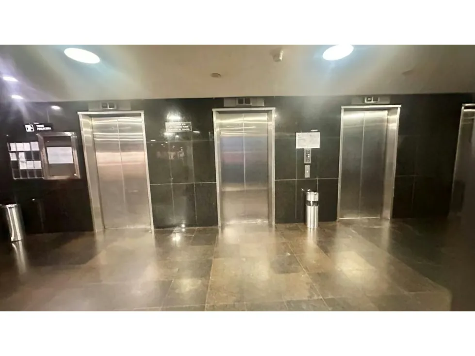 Vendo/alquilo oficina 90m2 Torre Financiera Bello Monte 0409 - 4