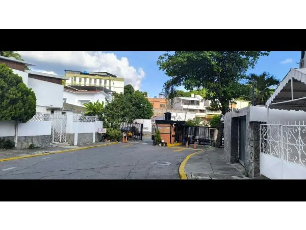 Vendo casa 370m2 3h+s/2b+s/2p Alta Florida 5167 - 25