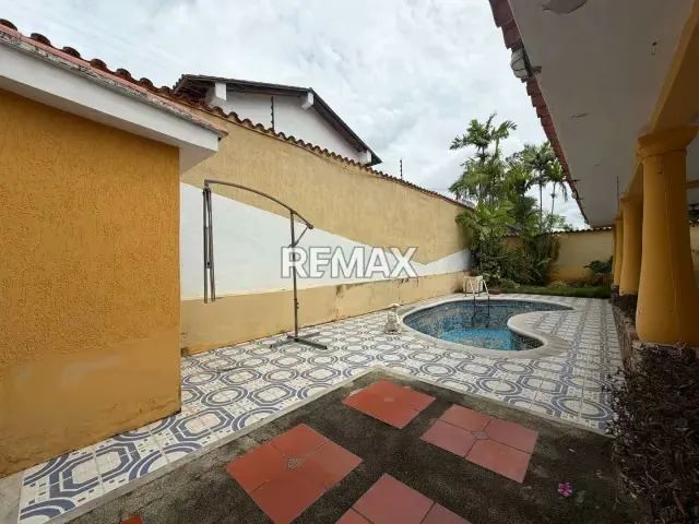 Casa en venta en Altos de Guataparo - 4