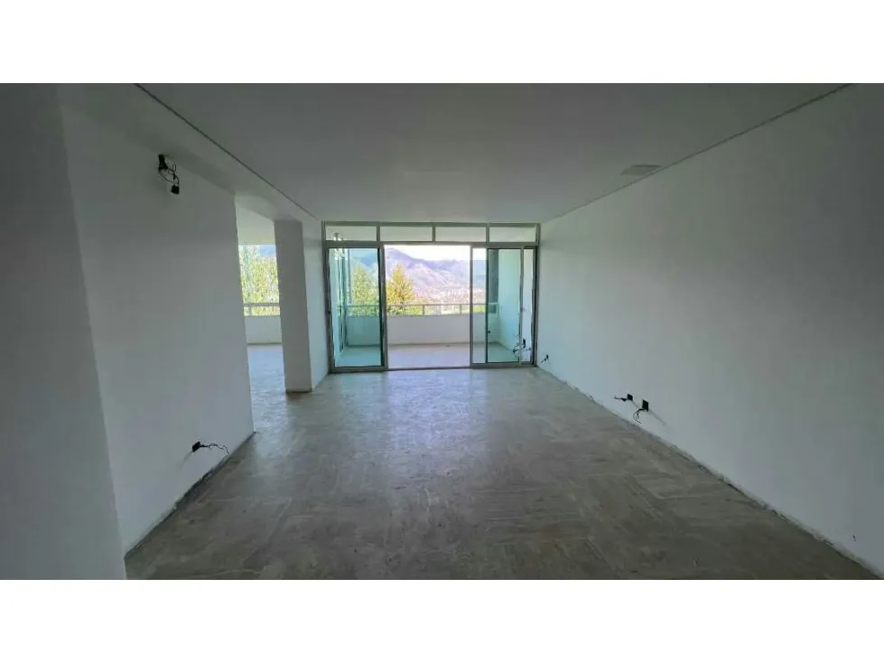 Se Vende PB 308 M2 en la Urbanización Lomas del Sol - 2