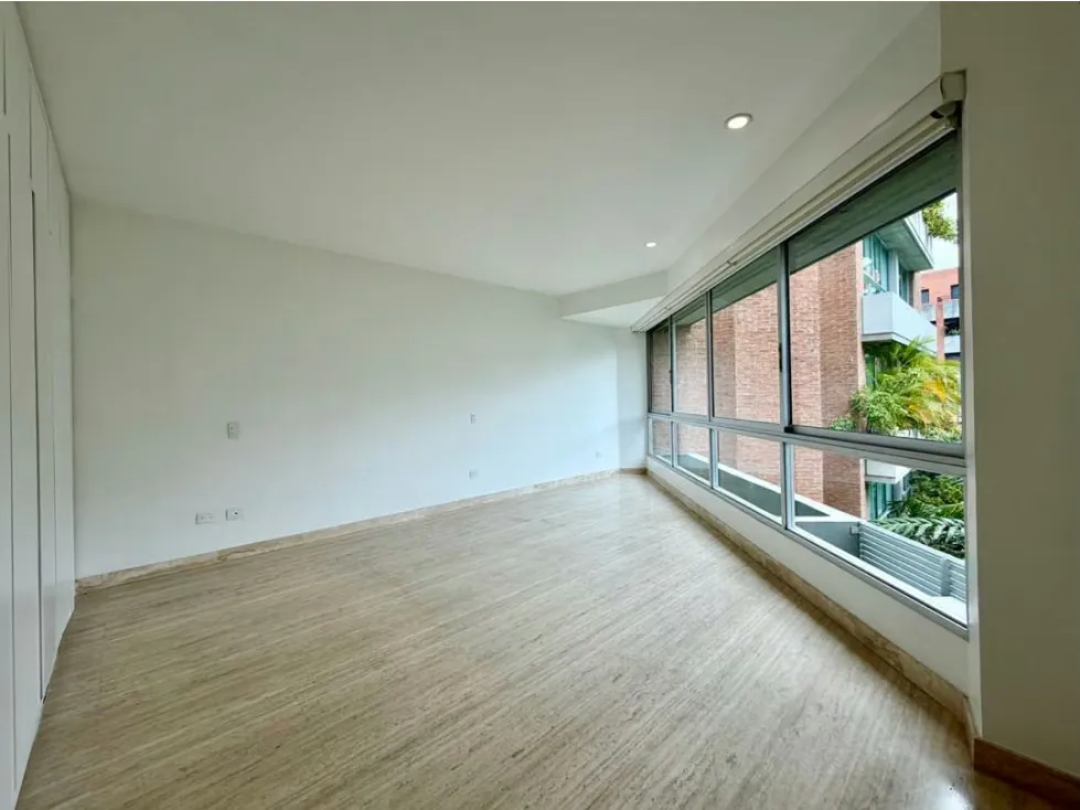 En venta apartamento en Campo Alegre (calle cerrada) - 11
