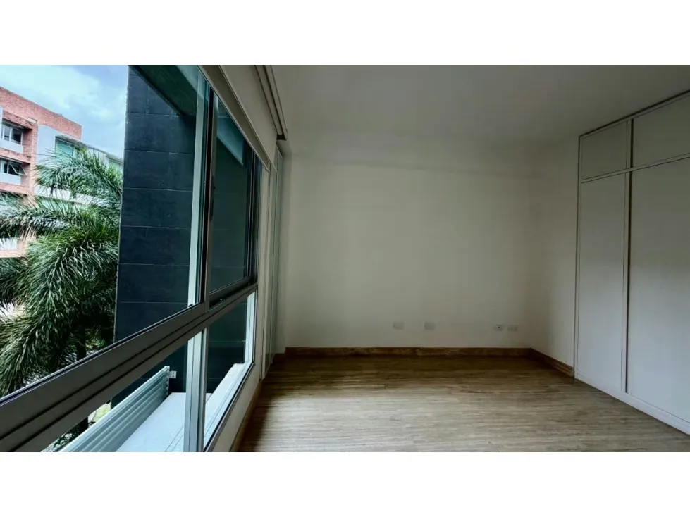 En venta apartamento en Campo Alegre (calle cerrada) - 16