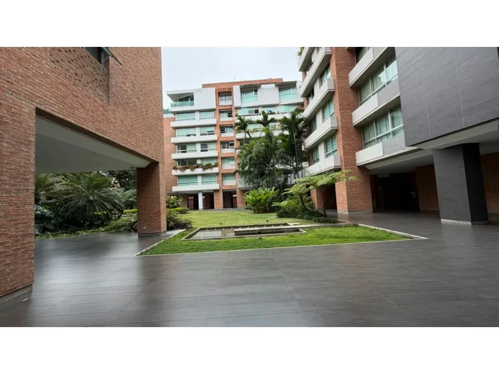 En venta apartamento en Campo Alegre (calle cerrada) - 24