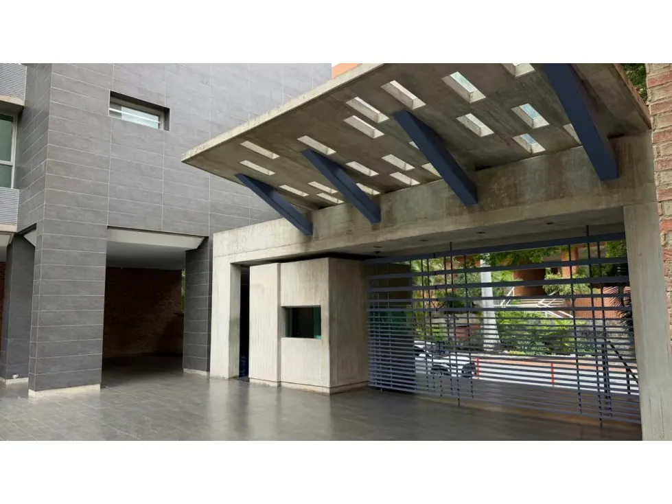 En venta apartamento en Campo Alegre (calle cerrada) - 25