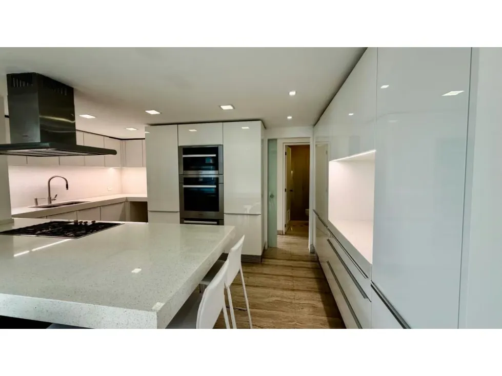En venta apartamento en Campo Alegre (calle cerrada) - 6