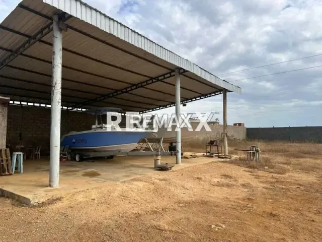 EN VENTA GALPON VIA MORUY CERCA DE LA REFINERIA DE AMUAY - 3