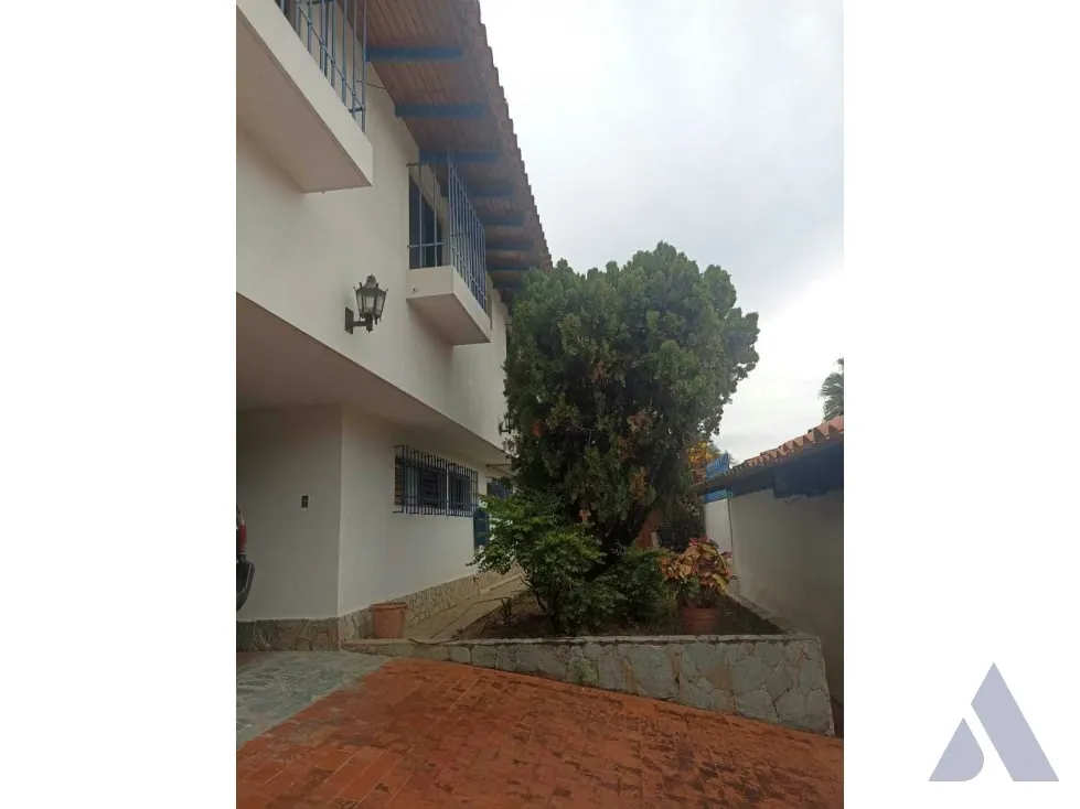 Se vende casa 650m2 Prados del Este 9780 - 2