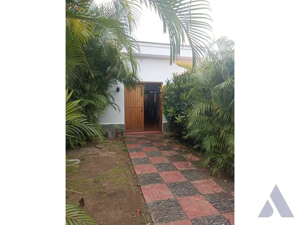 Se vende casa 650m2 Prados del Este 9780 - 3