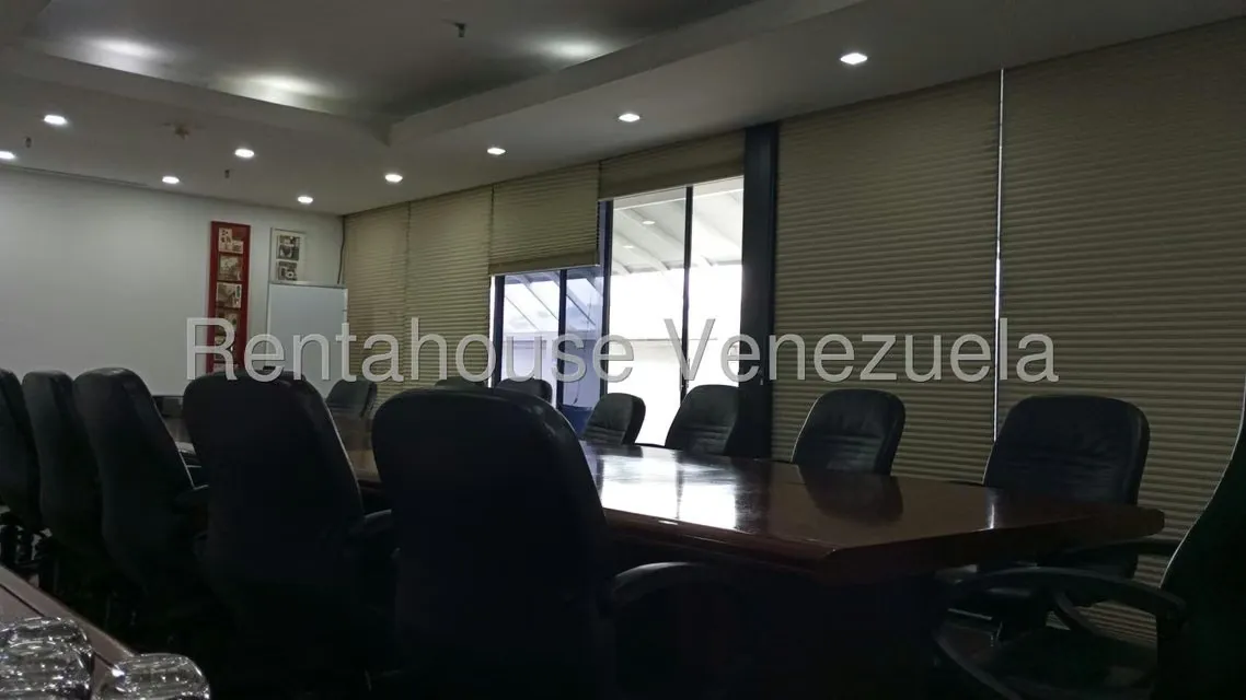 Galpon - Deposito en Alquiler en La Urbina, Distrito Metropolitano - 33