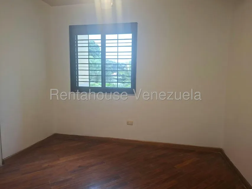 Apartamento (1 Nivel) en Venta en Los Chorros, Distrito Metropolitano - 12