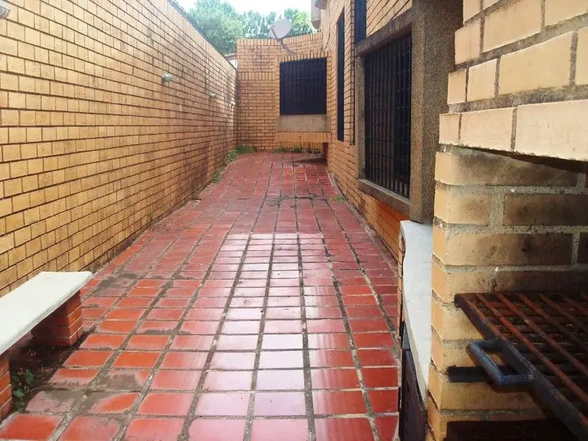 Casa (Multipes Niveles) en Venta en La Lagunita Country Club, Distrito Metropolitano - 33