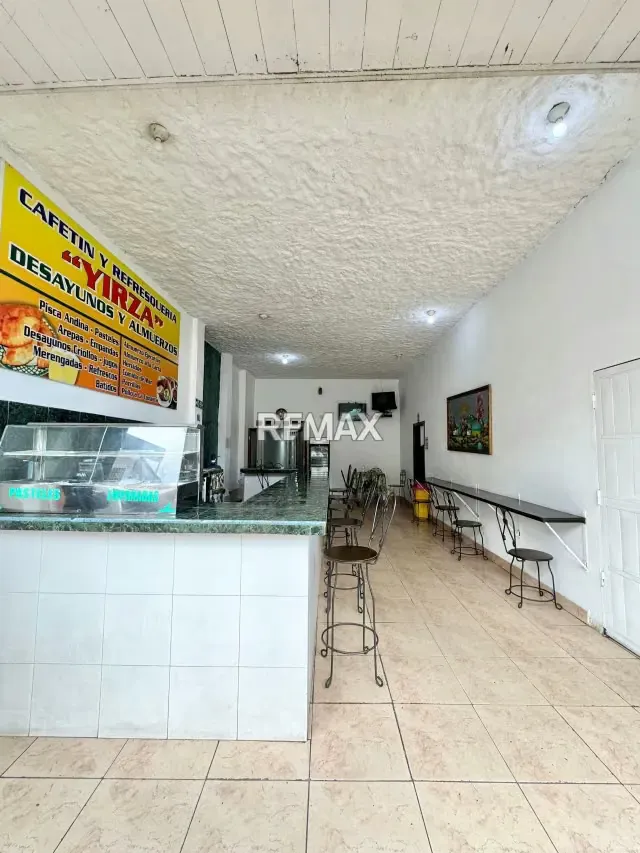 EN VENTA | CASA COMERCIAL A PIE DE CALLE – CENTRO DE SAN CRISTÓBAL - 4
