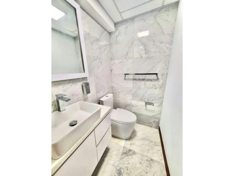 Oficina en Venta y Alquiler en Las Mercedes 86,04 Mts2 AMOBLADA - 5